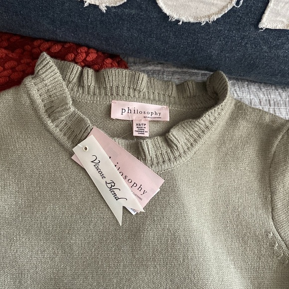 Philosophy NWT Sage Green Ruffled Sweater. Beautiful! XS - Picture 2 of 5